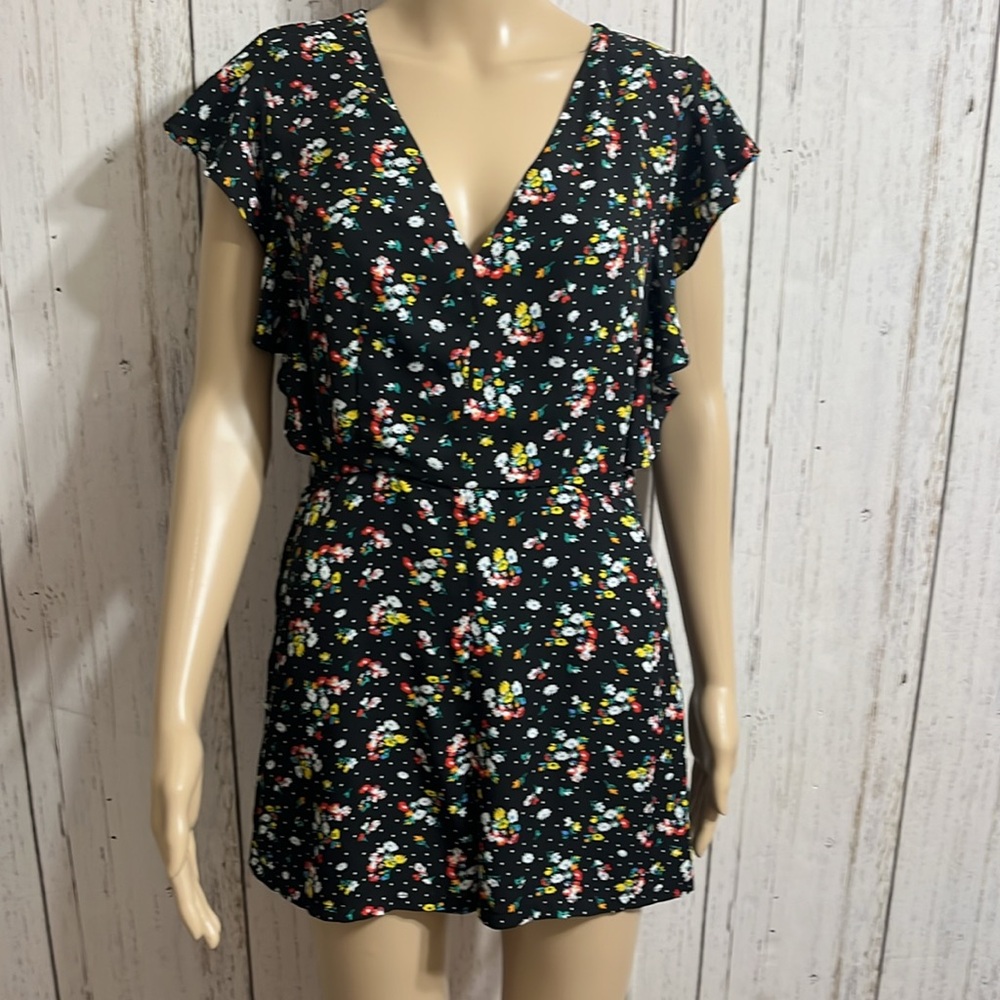 Socialite XS Black Floral Print Romper